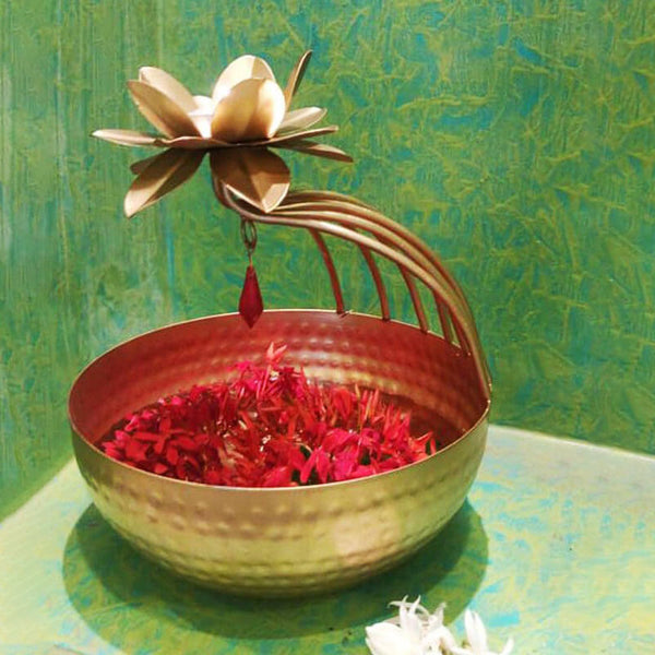  Simple to clean and maintain, with minimal like lous